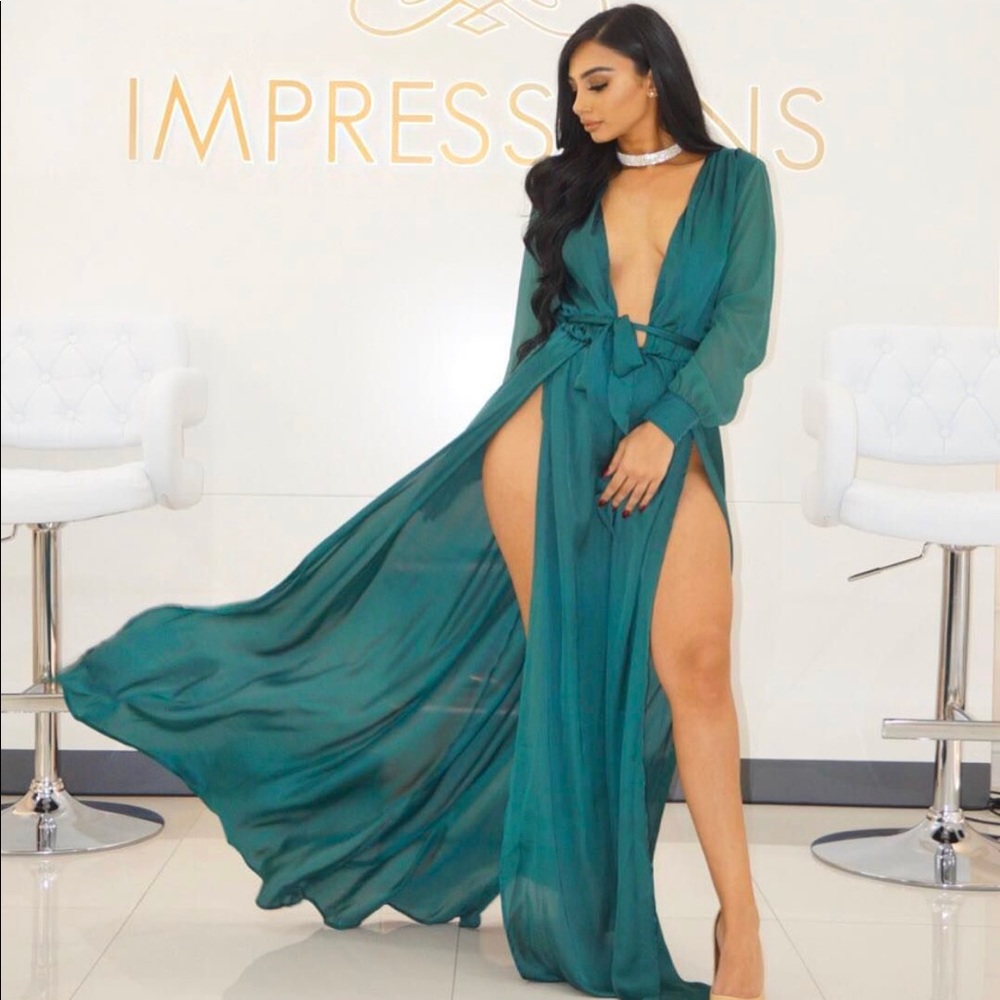 Beautiful vacation gown with two slits